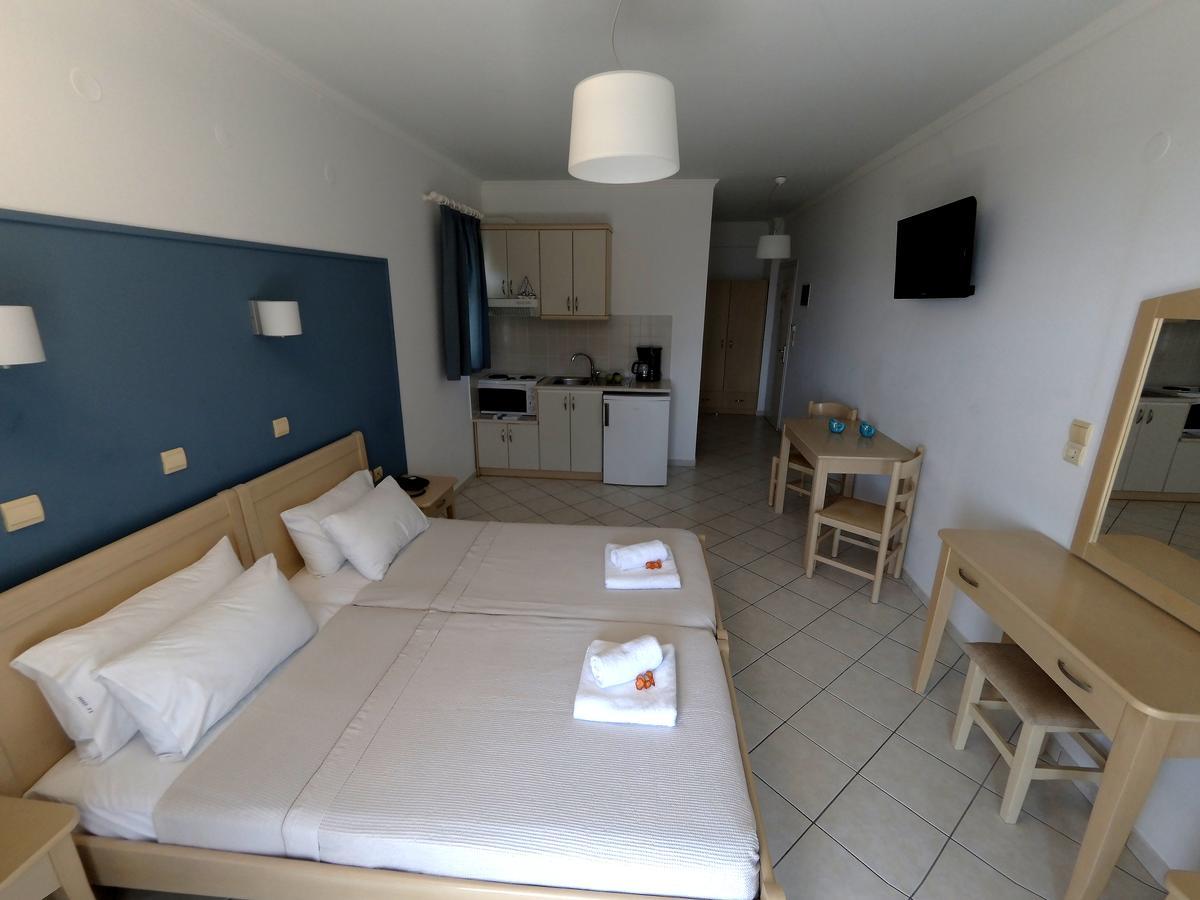 Filanthi Apartments Paralia Vrachou Dış mekan fotoğraf